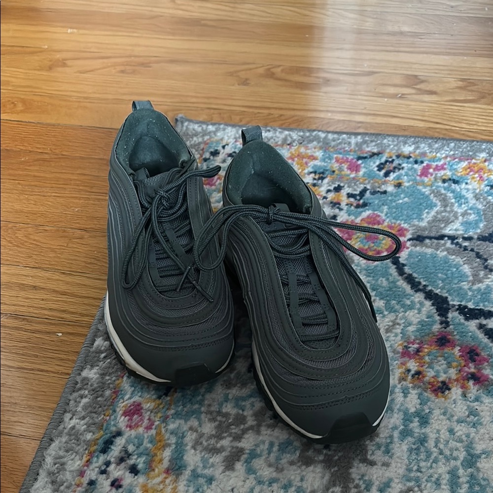Nike Dark Green Sneakers